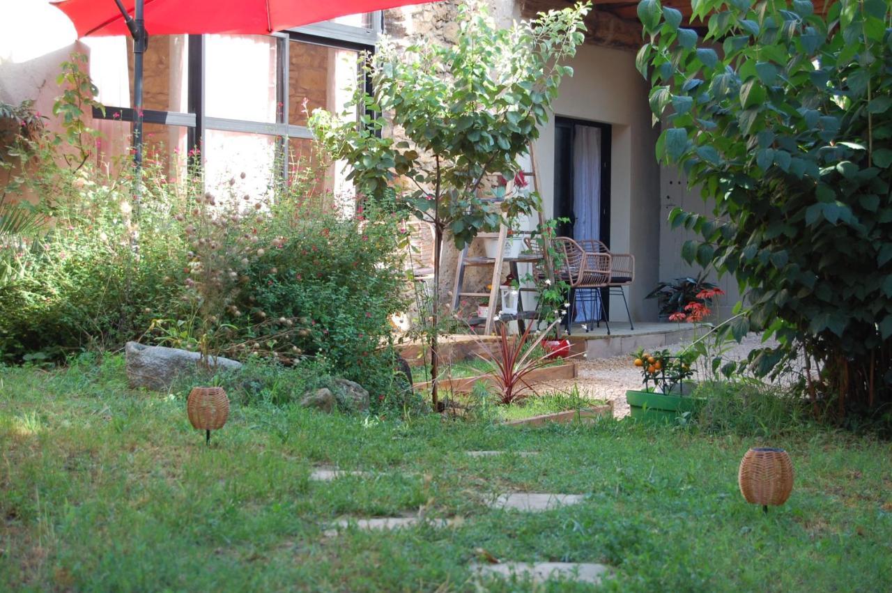 La Bucolique, Chambres Et Jardin D'Hotes Sabran Zewnętrze zdjęcie