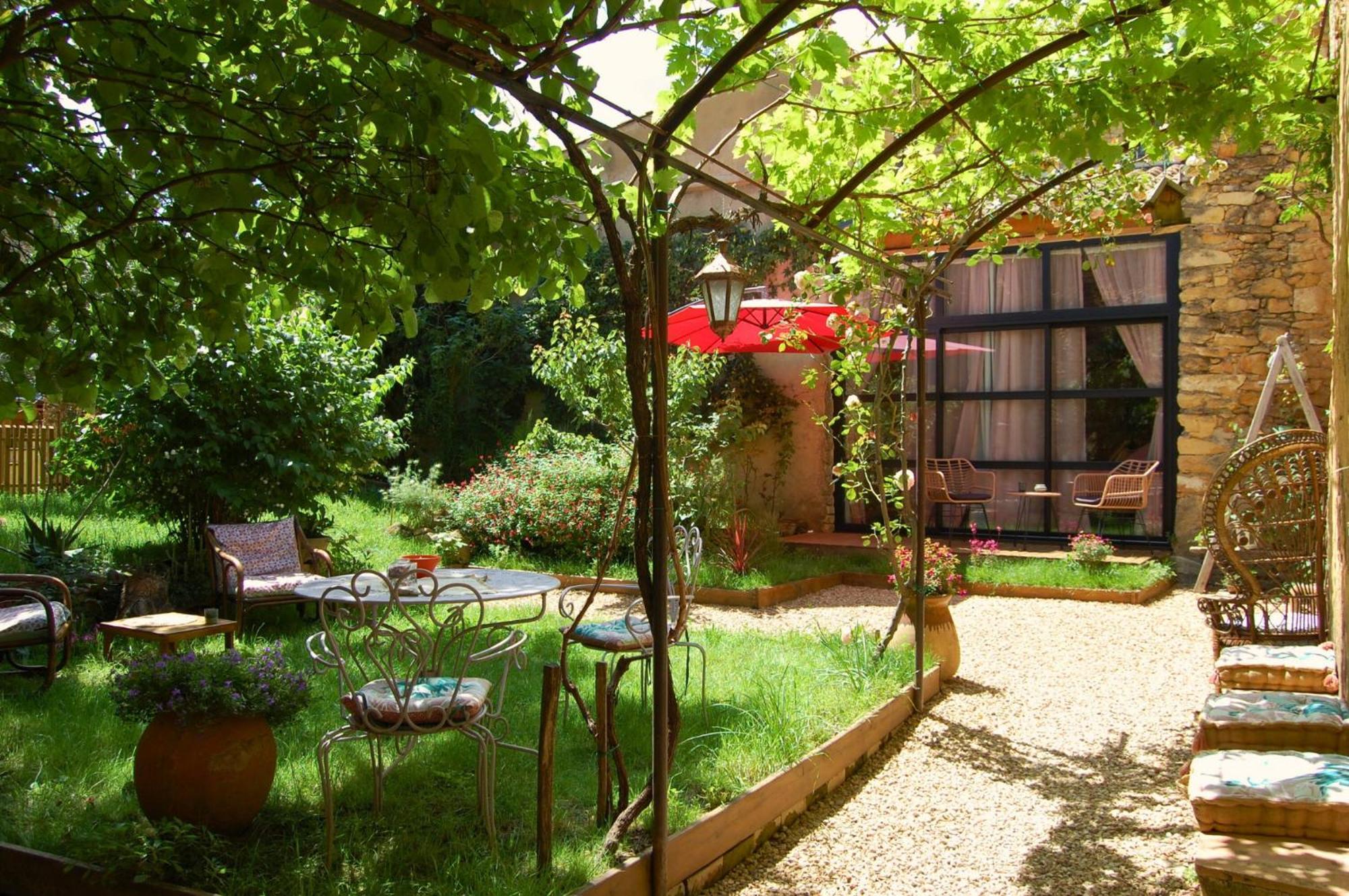 La Bucolique, Chambres Et Jardin D'Hotes Sabran Zewnętrze zdjęcie